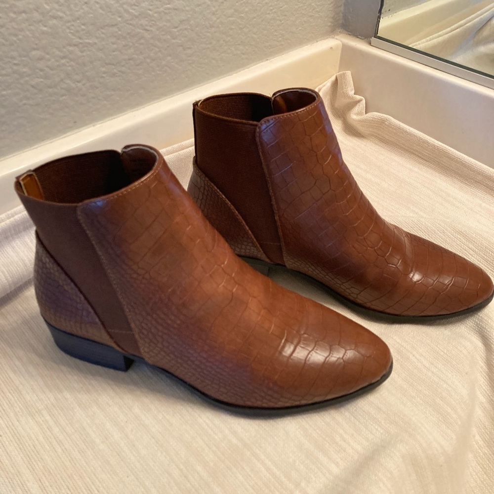 Journee slip on snakeskin-like bootie with 1” heel, size 7 1/2